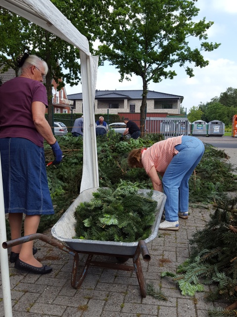 ../fotos/weltrekordversuch_ostrhauderfehn_2019/2019-06-11 15.04.56.jpg